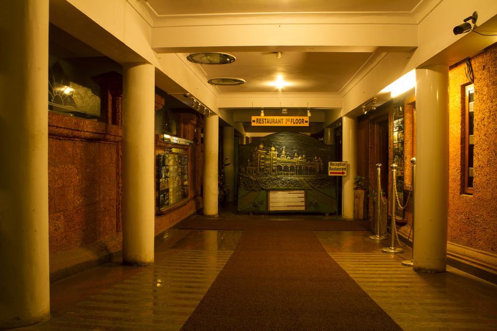 Parklane Hotel Mysore Luaran gambar