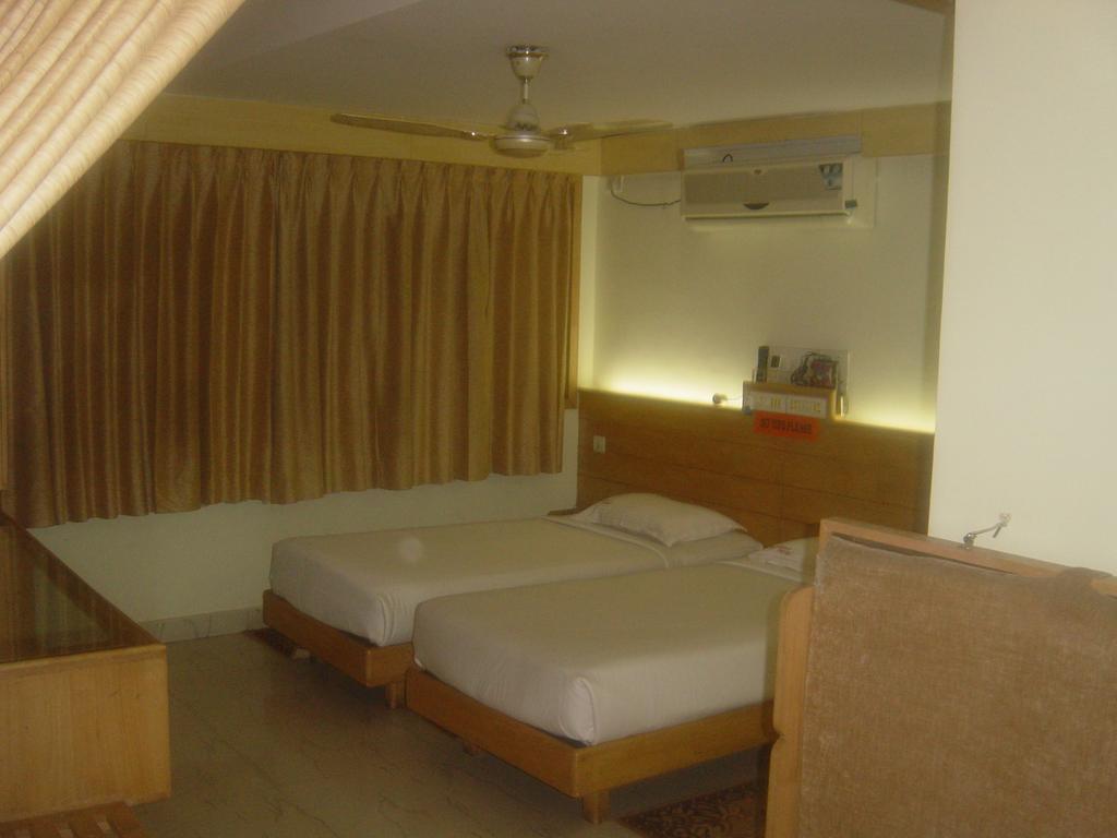 Parklane Hotel Mysore Luaran gambar